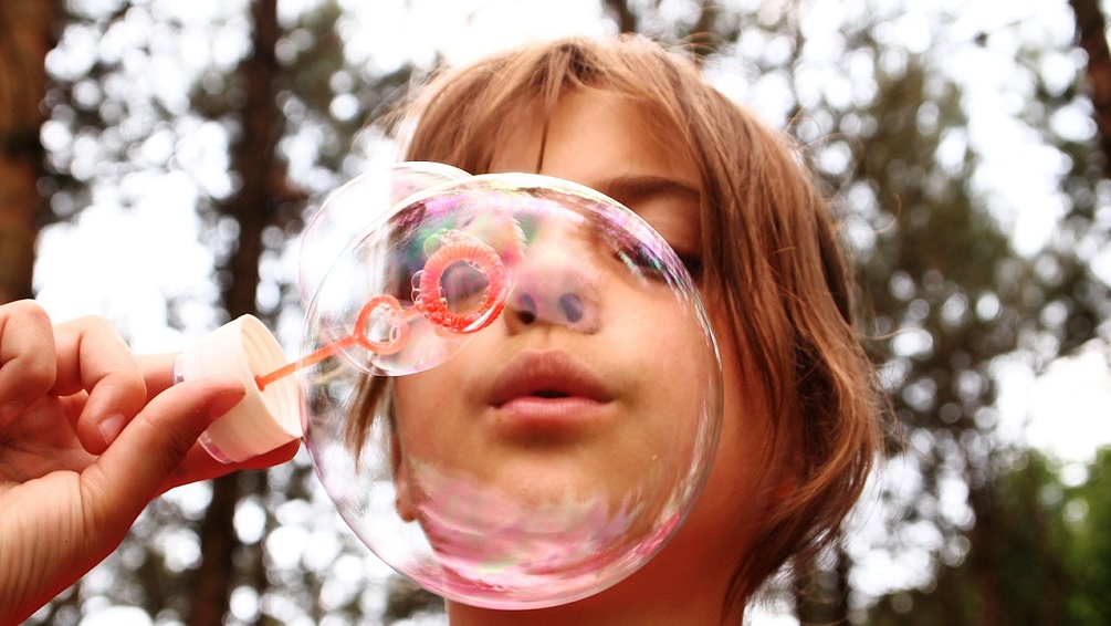 blow-bubbles