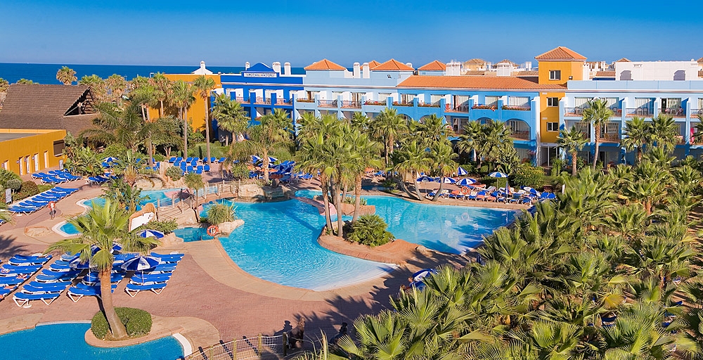 vacaciones-familias-monoparentales-hotel-playaballena