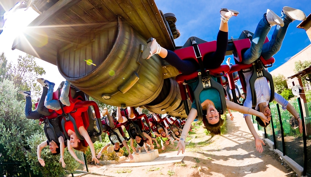 vacaciones-para-familias-monoparentales-destinos-magicos-niños-portaventura