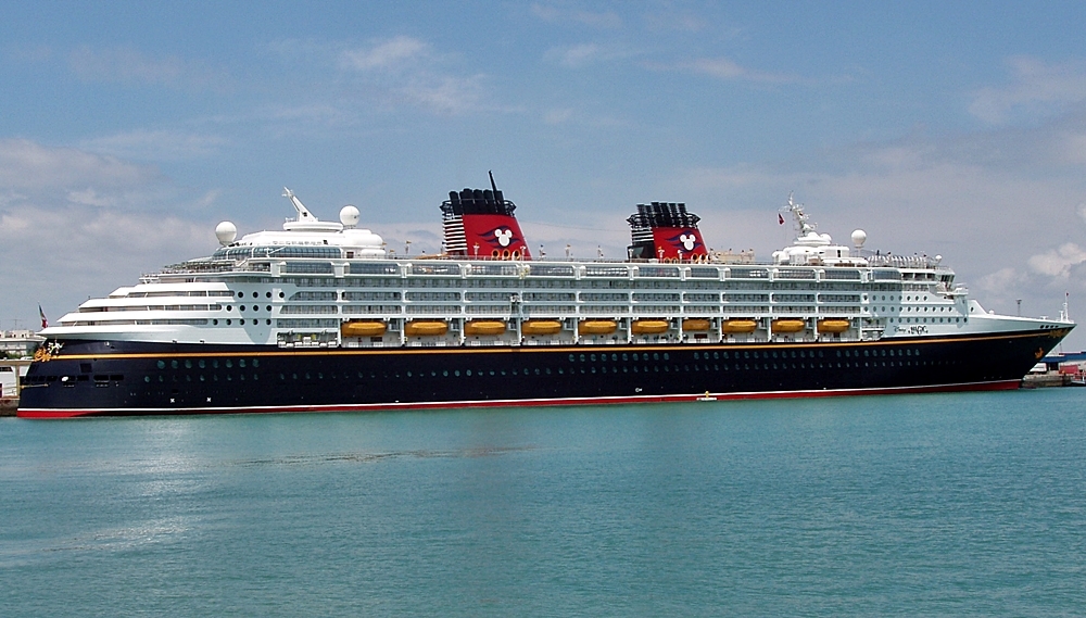 viajes-familias-monoparentales-destinos-magicos-niños-disney-magic