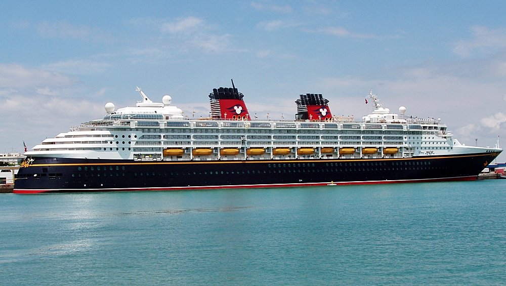 viajes-familias-monoparentales-crucero-disney-magic-mediterraneo