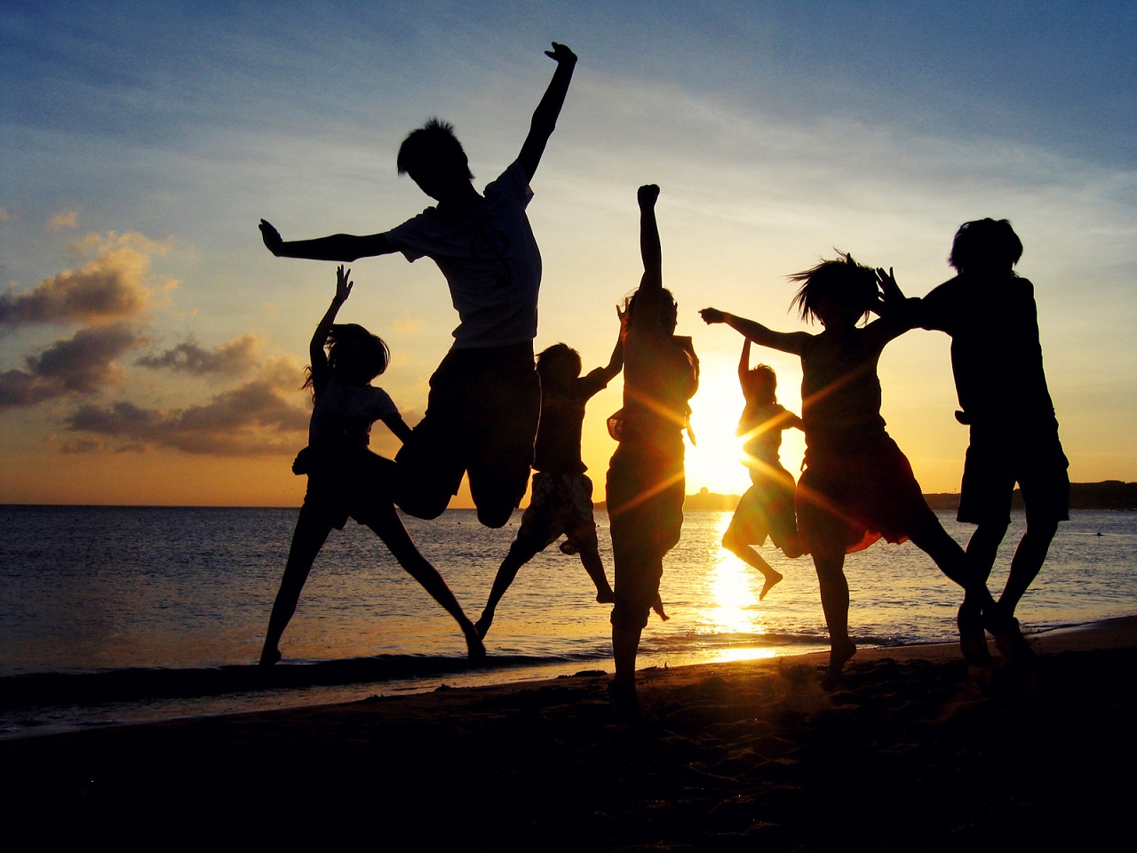fondo_hd_43_saltando_playa