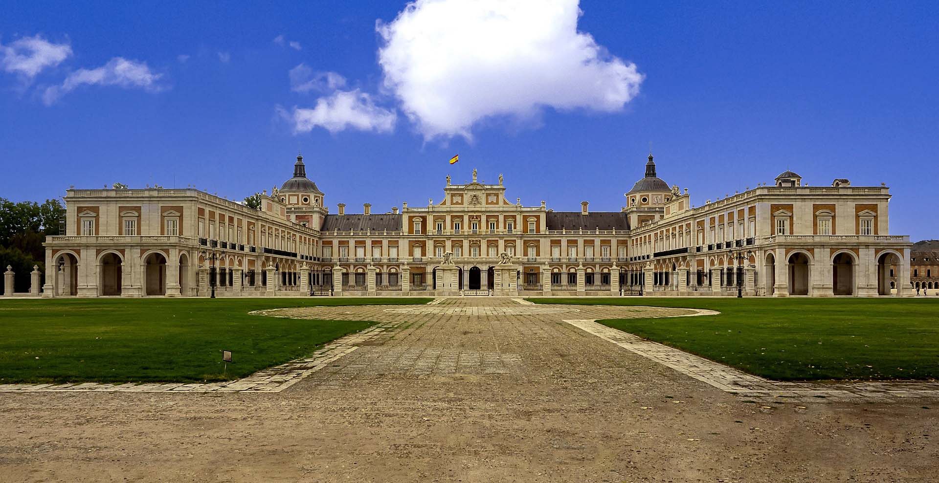 royal-palace-of-aranjuez-viajacontuhijo